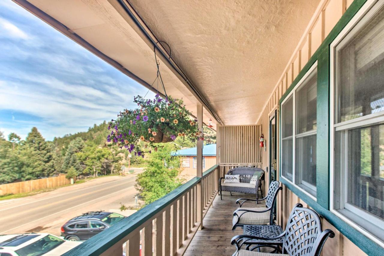 Main St Red River Ski Condo With Mountain View! Экстерьер фото