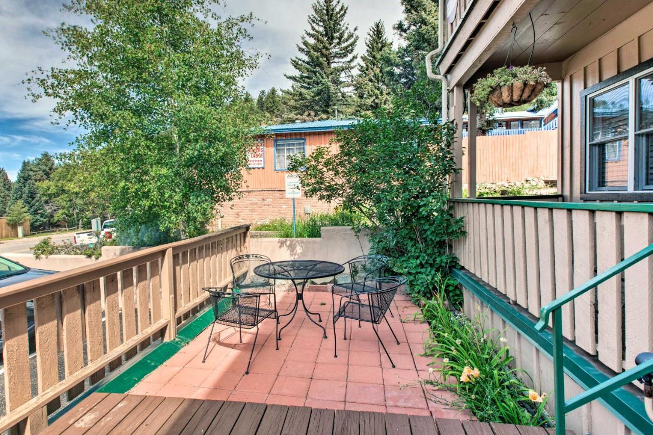 Main St Red River Ski Condo With Mountain View! Экстерьер фото